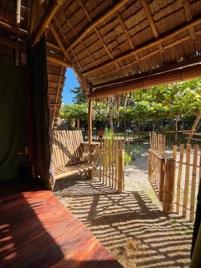 Tribal Huts Community Hostel Daanbantayan Buitenkant foto
