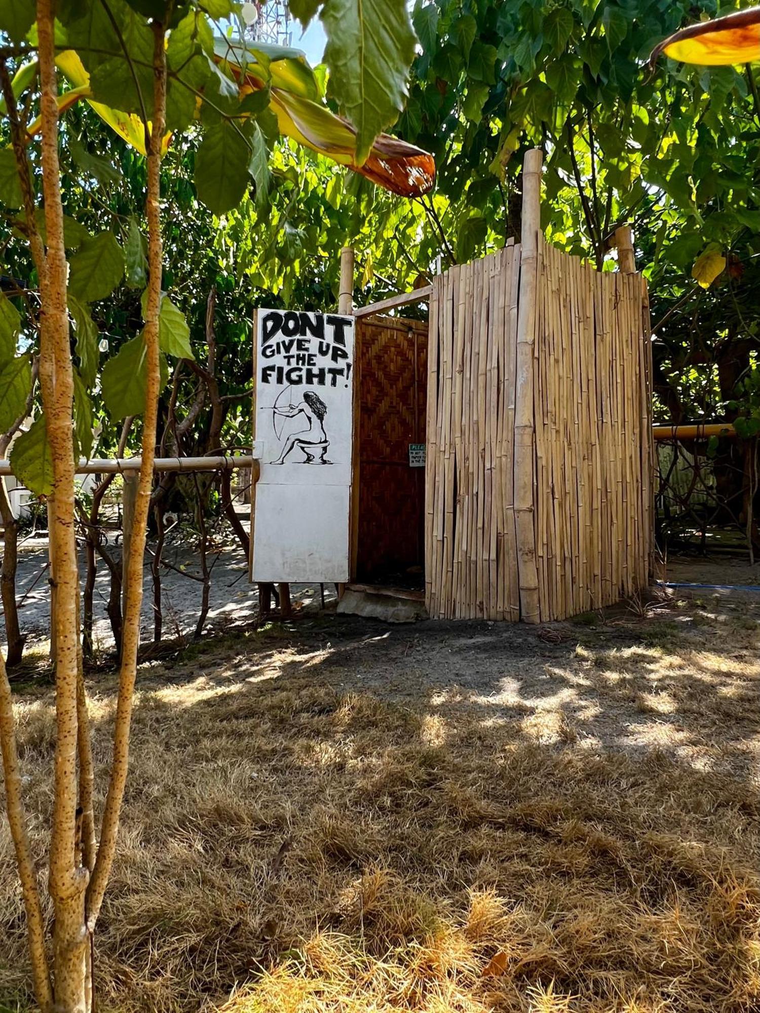 Tribal Huts Community Hostel Daanbantayan Buitenkant foto