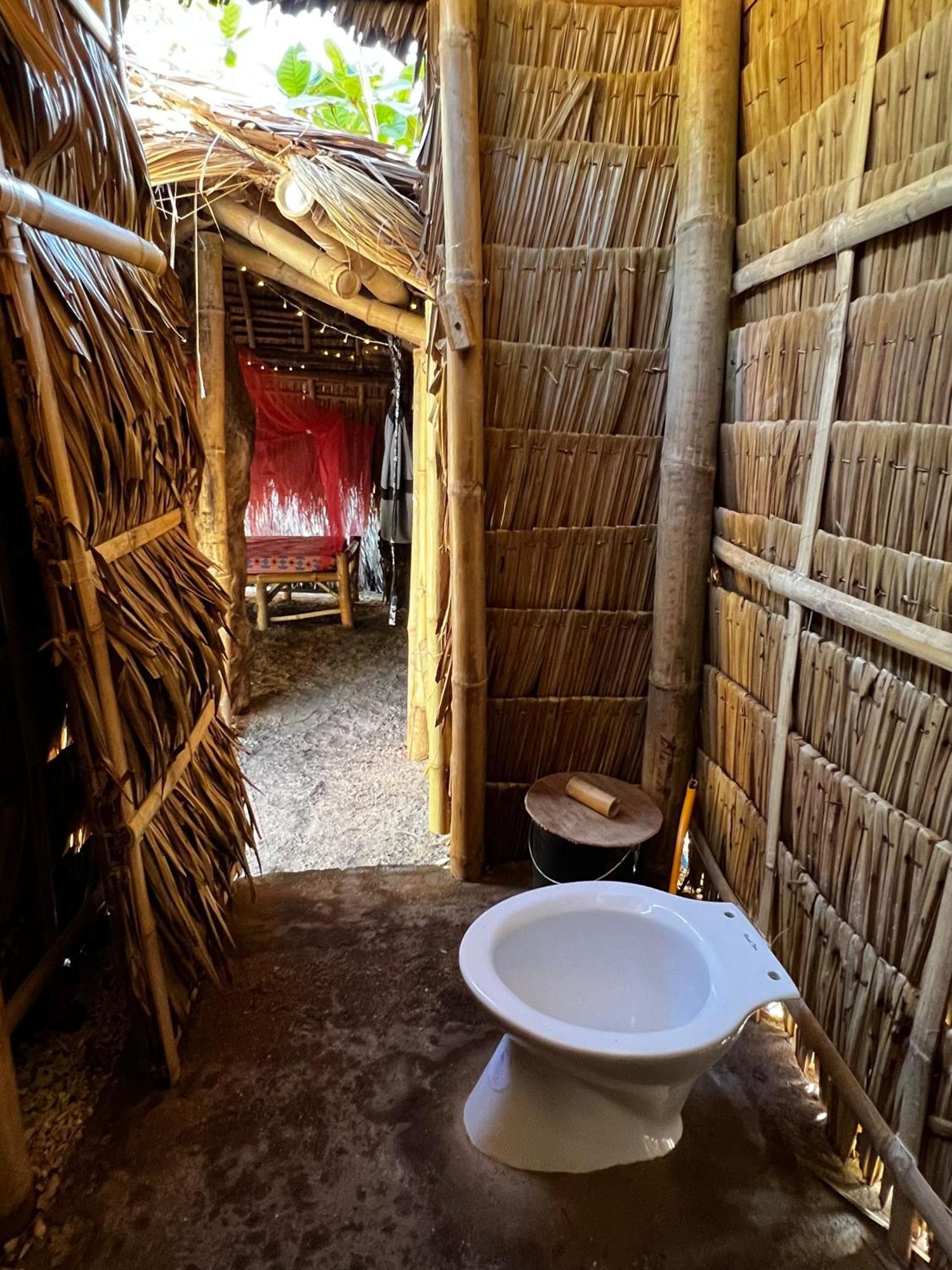 Tribal Huts Community Hostel Daanbantayan Kamer foto