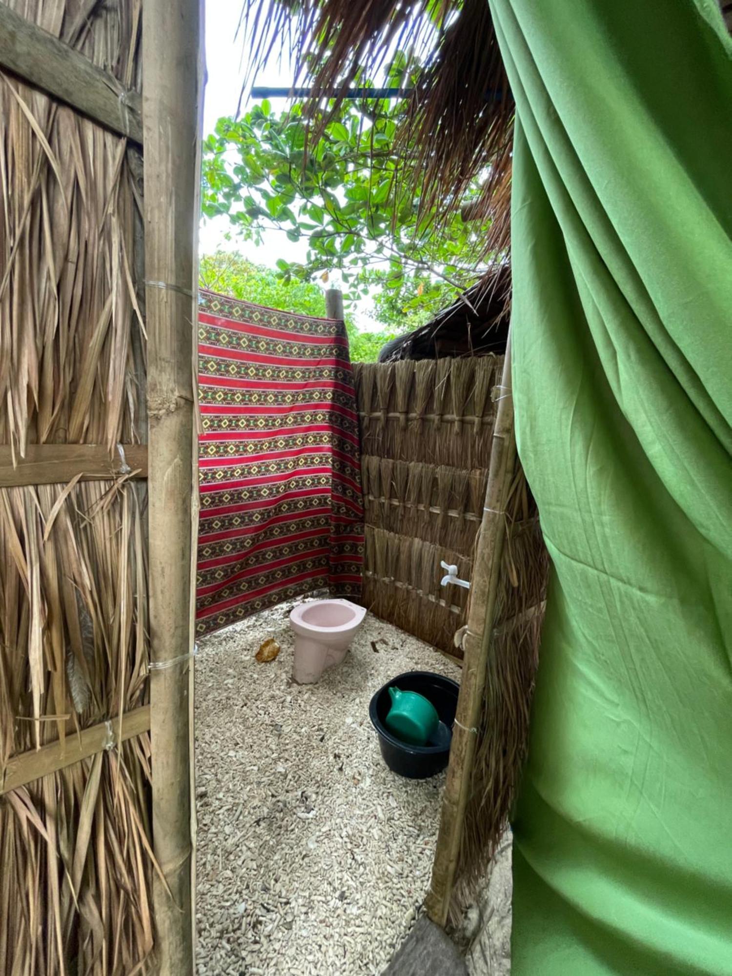 Tribal Huts Community Hostel Daanbantayan Kamer foto